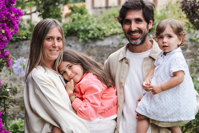 Tarragona: Private Photoshoot for Solo Travelers