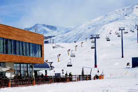 Baku to Shahdag Resort: Day Tour with Scenic Mountain Stops