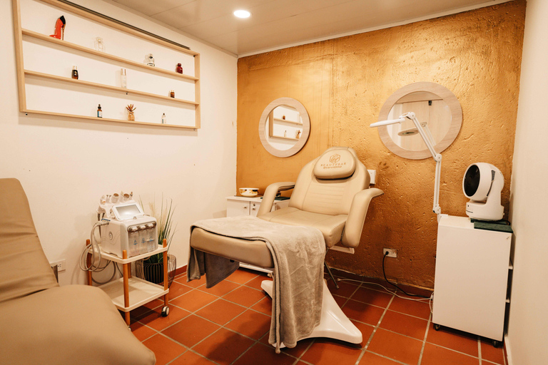 Ansiktsbehandling Lyxig HydraFacial (Nära Medellín)Lyxig HydraFacial