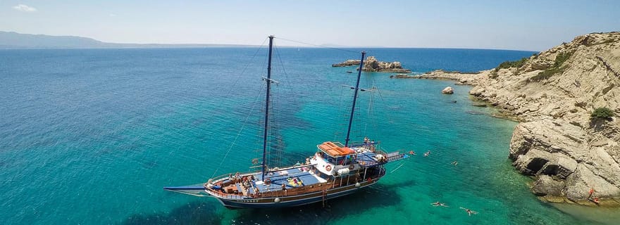Depuis le port de Kos : croisière et visite de 3 îles