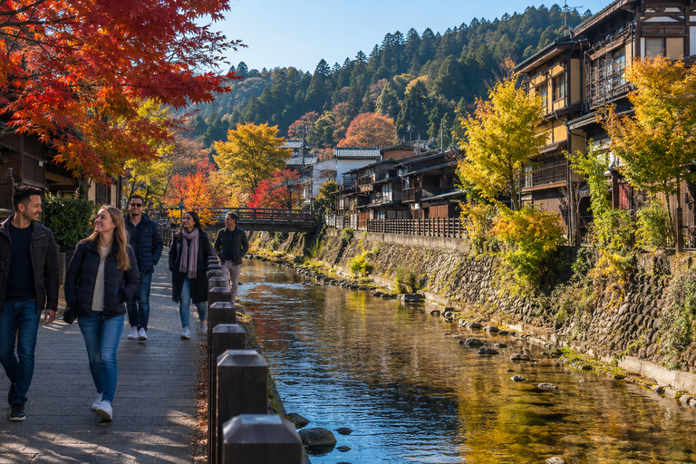 Takayama: Private Old Town, Temples & Autumn Colors Walk