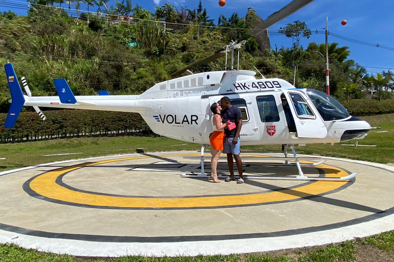 Medellín: Guatapé VIP + Helicopter Flight + Boat Ride + Piedra del Peñol