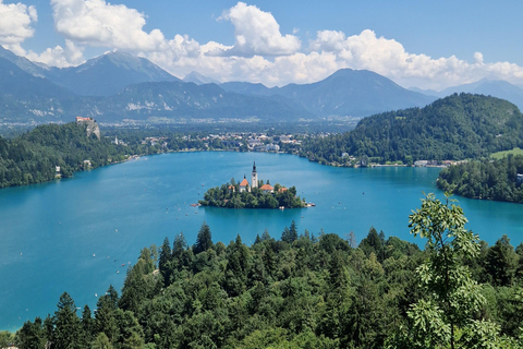 Lake Bled: Guided Hiking Tour with Optional Castle Entry