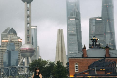 Shanghai : Private Professional Photo Shoot at The Bund