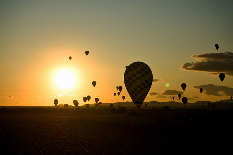 From Prague: Hot Air Balloon Ride with Champagne and Snacks Premium Flight Experience