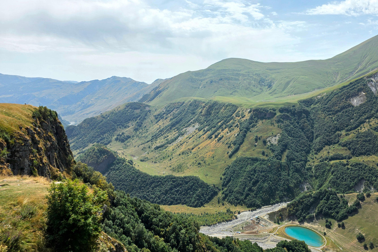 From Tbilisi: Kazbegi & Dariali Gorge Private 4x4 Day Trip