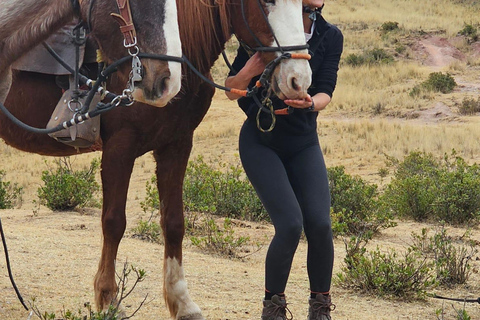 Sacred Valley: 3 hours Horse Riding Tour at Huaypo Lagoon