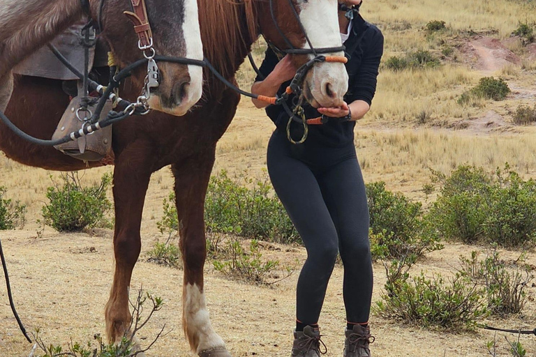 Sacred Valley: 3 hours Horse Riding Tour at Huaypo Lagoon