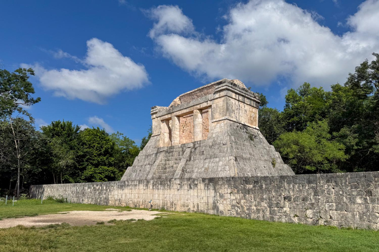 From Cancun: Chichen Itza, Cenote & Valladolid Day Trip Tour from Meeting Points in Cancun