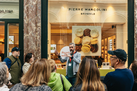 Bruxelles: Tour a piedi e degustazione dei punti salienti della cittàBruxelles: Tour a piedi della città e degustazione di prodotti alimentari