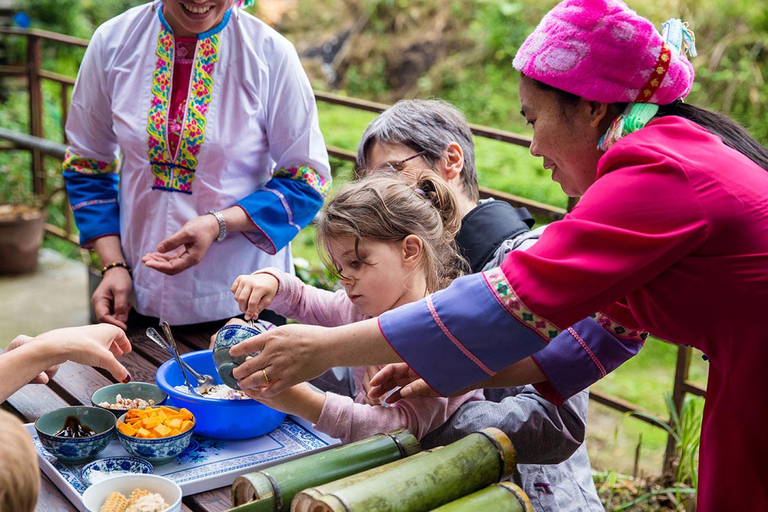 Guilin: Longji Rice Terraces & Bamboo Rice Cooking Day Tour