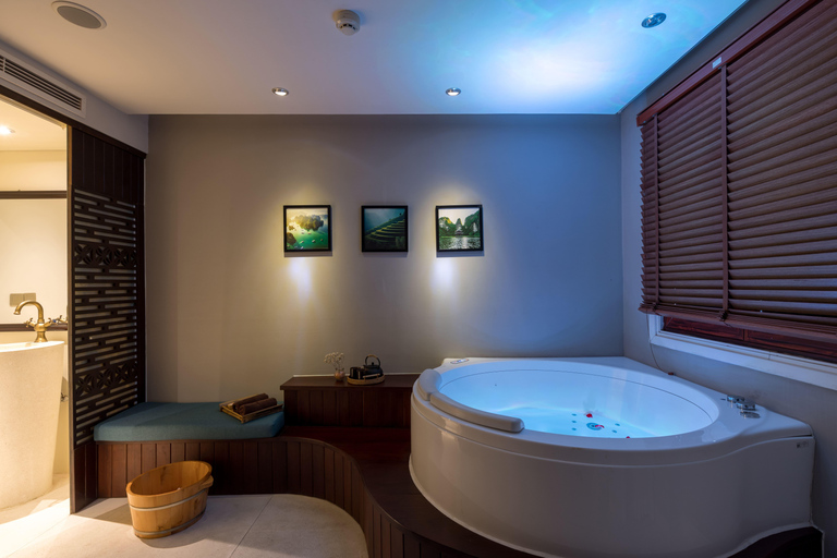 Terapie curative per il corpo al My Chi Spa &amp; Fitness a Hoi AnTerapia di guarigione dei tessuti profondi 60 minuti