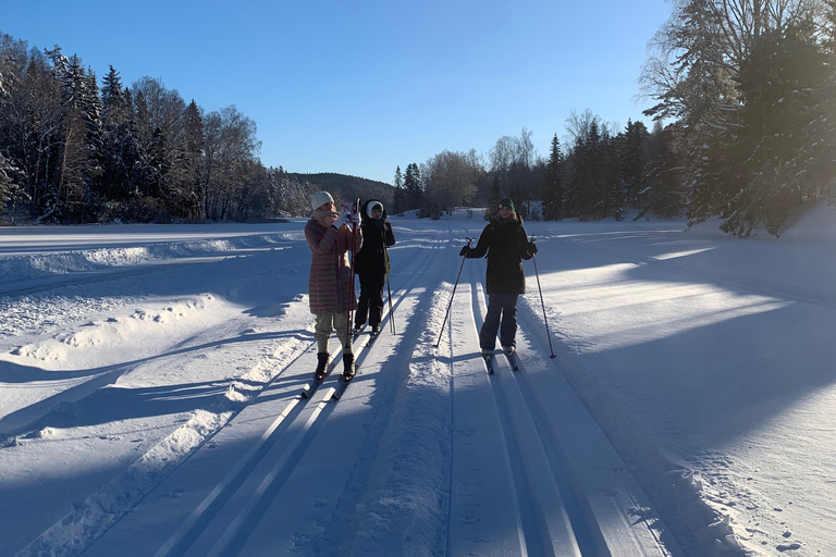 Oslo: Wilderness Skiing Tour with Lunch by the Fire