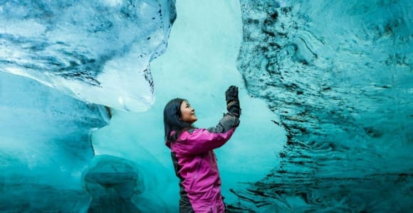 Reykjavík: Langjökull Glacier Snowmobile Tour with Ice Cave