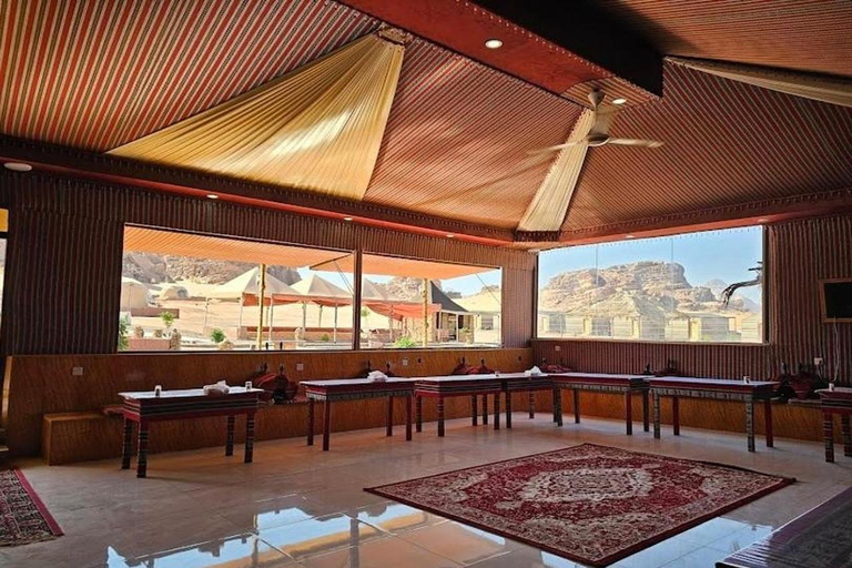 Wadi Rum: 6-Hour Jeep Tour with Bubble Tent Stay and 2 Meals