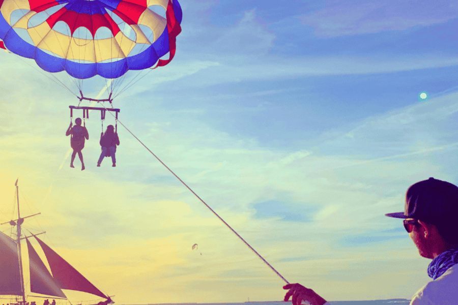 Key West: Das ultimative Parasailing-Erlebnis. Foto: GetYourGuide