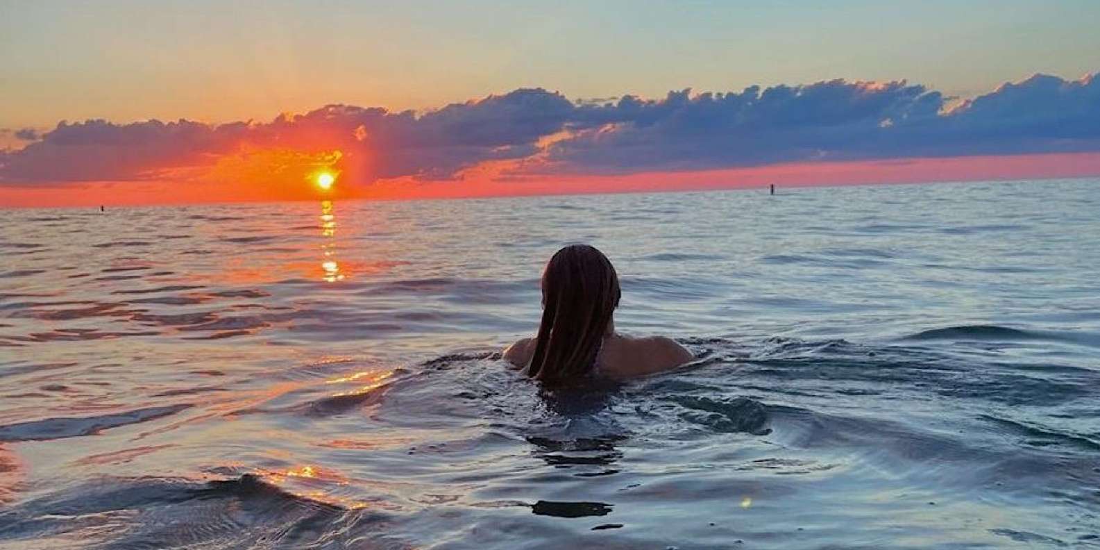 Bali: Lovina Sunset Tour with Snorkeling Experience