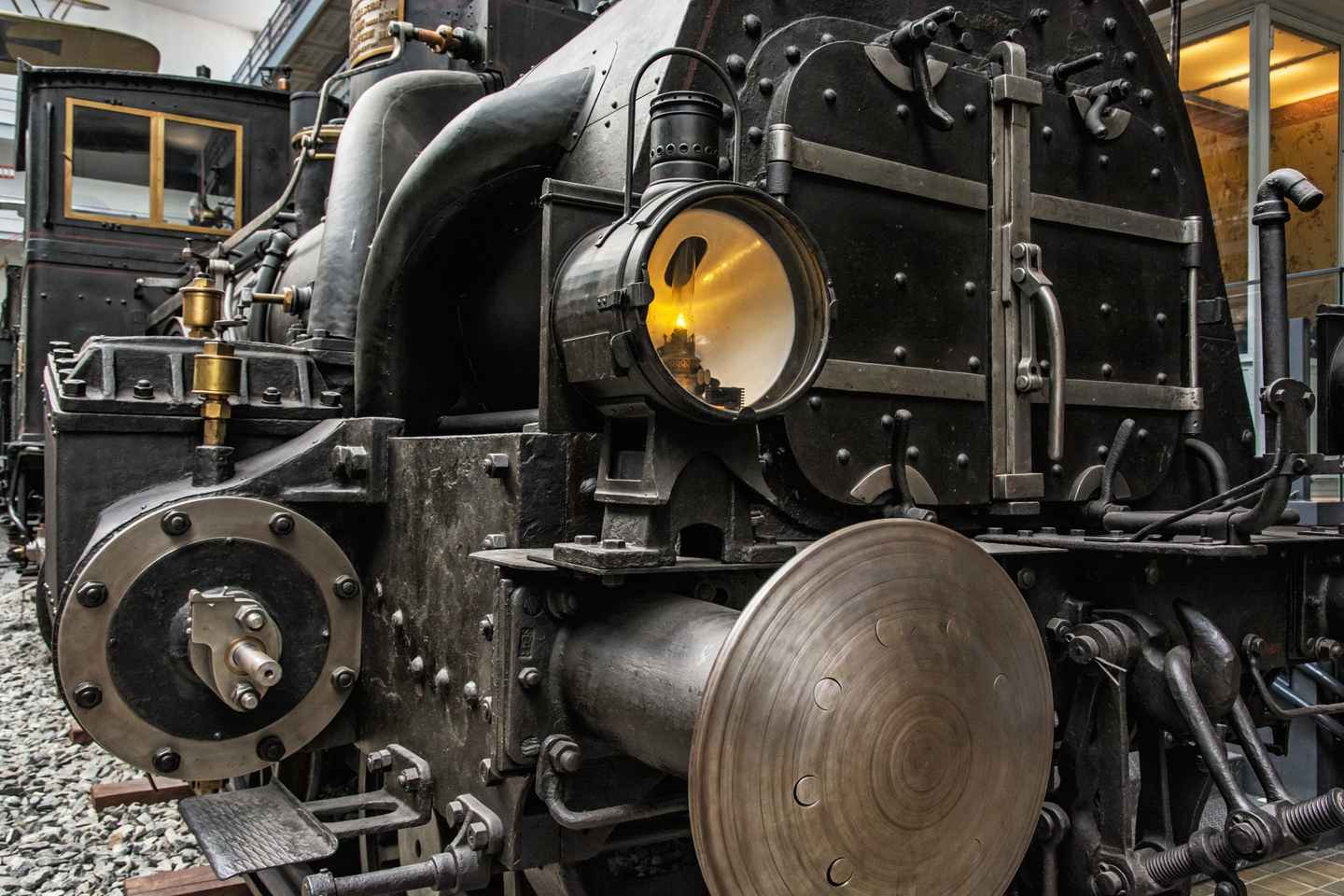 プラハ国立博物館の並ばず入場プライベートツアー