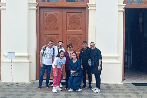 Kochi: City Tour Kochi: City Tour (Innova for 6 People)