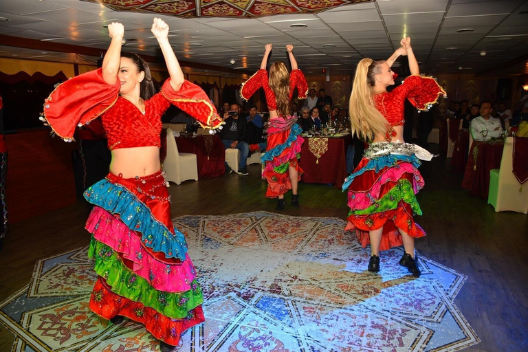 Istanbul: Bosphorus Dinner Cruise with Turkish Show