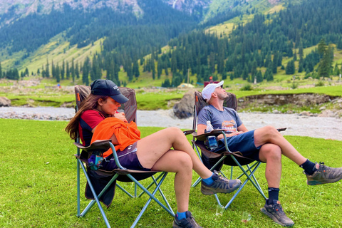 4 Days Issyk Kul Tour: Eagles, Yurts and Nomadic Traditions