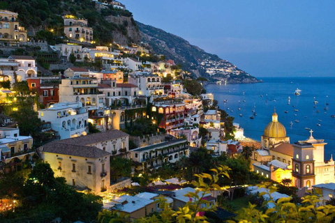 Naar Napels: Tour van Sorrento, Positano, Amalfi en RavelloNaar Napels: Rondreis Amalfikust, Sorrento, Amalfi, Ravello