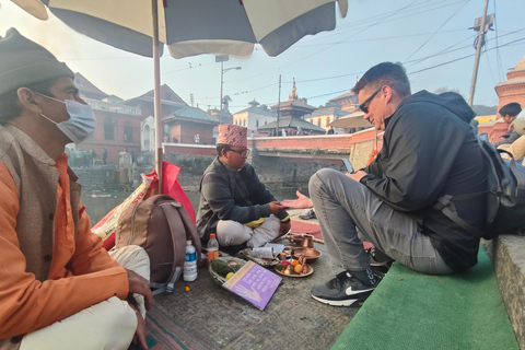 Kathmandu: Morning Pashupati Temple Sunrise Spiritual Tour