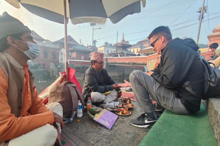 Kathmandu: Morning Pashupati Temple Sunrise Spiritual Tour