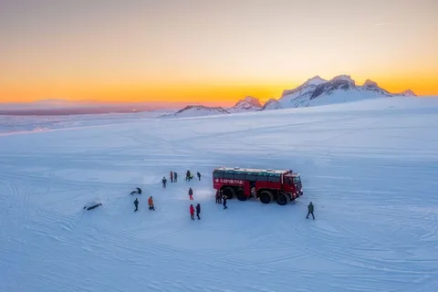 Gullfoss: Sleipnir Monstertruck Tour über den Gletscher Langjökull