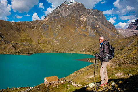 Von Cusco aus: 7 Lagunen von Ausangate Trek mit heißen Quellen