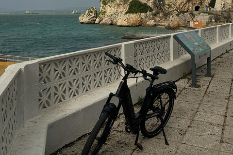 From Malaga: Exclusive Gibraltar – Local Guide, Small Groups