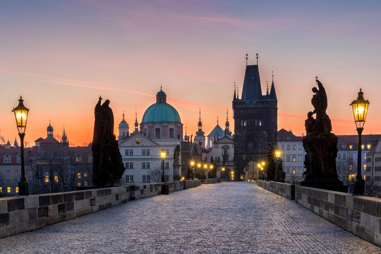 Prague: Electric Tuk-Tuk City Tour with Guide Prague River Side 1,5 hour Tour