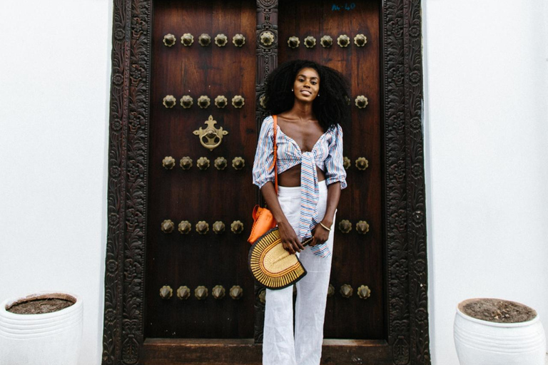 ZANZIBAR: Kryddodling, Stone Town-rundtur och Makachu DiversPRIVAT TUR TRANSFER INGÅR EJ