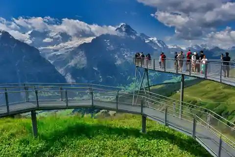 Interlaken: Grindelwald First Cliff Walk with Hotel Pickup