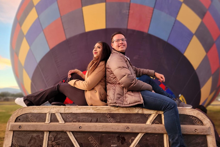 VUELO EN GLOBO TEOTIHUACAN, DESAYUNO EN CUEVA Y RECOGIDAVUELO EN GLOBO SOBRE TEOTIHUACAN Y RECOGIDA EN LA CDMX