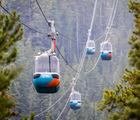 Banff:Gondola,Hot Spring, Minnewanka, Johnson&Two Jack lake