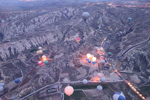 KAPPADOKIEN HEISSLUFTBALLONS (GOREME)Kappadokien; Der schönste Flug der Welt (GOREME)