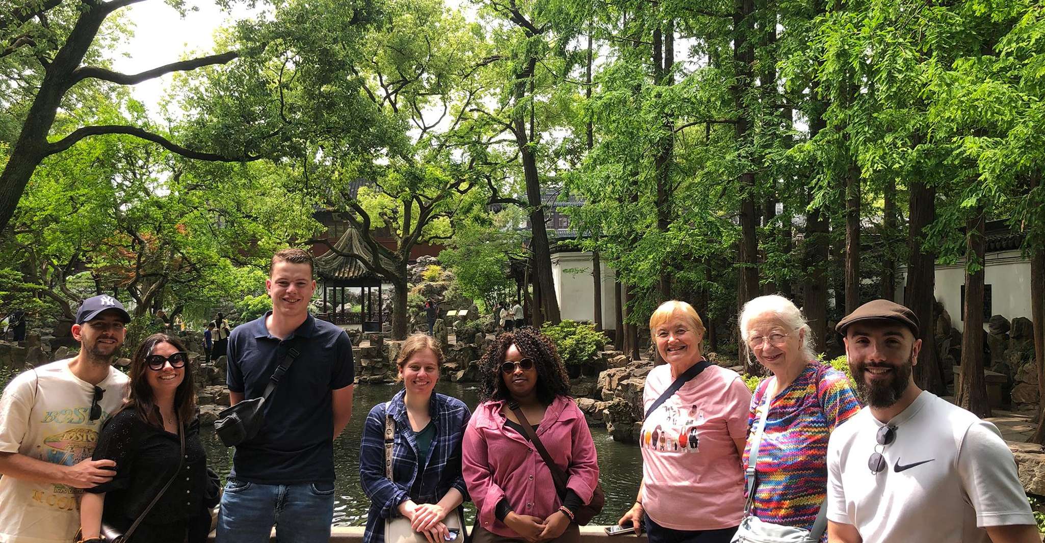 Yu Garden, Old Street, Bund & Zhujiajiao Water Town Bus Tour photo 11