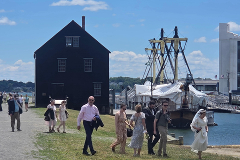 Boston by Train to Salem History Tour: Option to Stay & Play