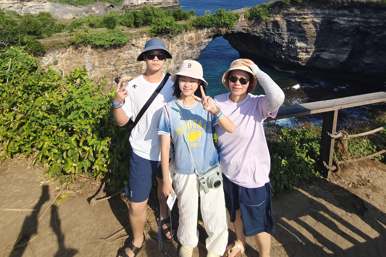 Bali: Pacchetto all-inclusive Nusa PenidaTour privato misto di Nusa Penida con trasferimento dall'hotel a Bali incluso