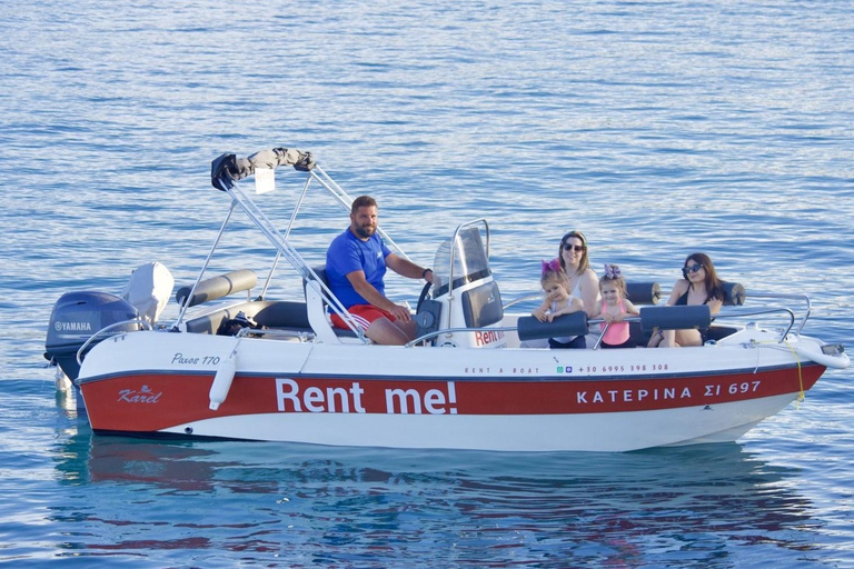 Hersonissos: Rent A Boat Without LicenseNoleggiare una barca senza patente