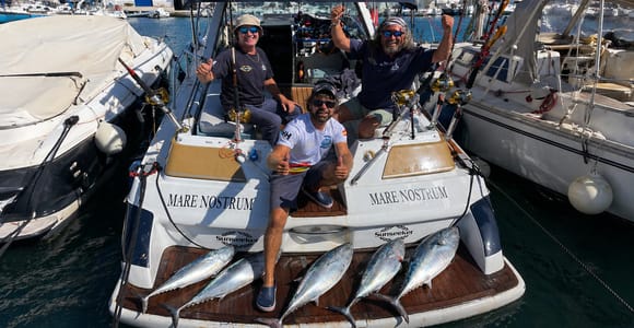 Fuengirola: Private Tuna Fishing with Free Snacks & Drinks