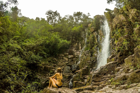 Miasto Cabañas: Las Cinquera-Wodospady i historyczne centrum IlobascoMiasto Cabañas: Las Cinquera-wodospady i centrum historyczne Ilobasco