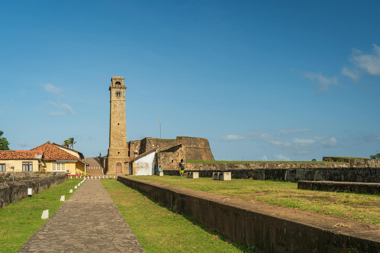 Galle: Fort Walking Tour with Local Guide + Lunch