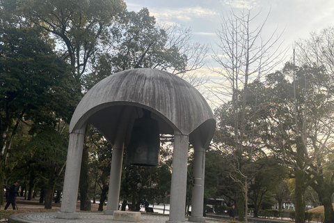 Hiroshima: Parque Memorial de la Paz y tour por la Cúpula de la Bomba Atómica.Hiroshima: Visita al Parque Conmemorativo de la Paz y Cúpula de la Bomba Atómica
