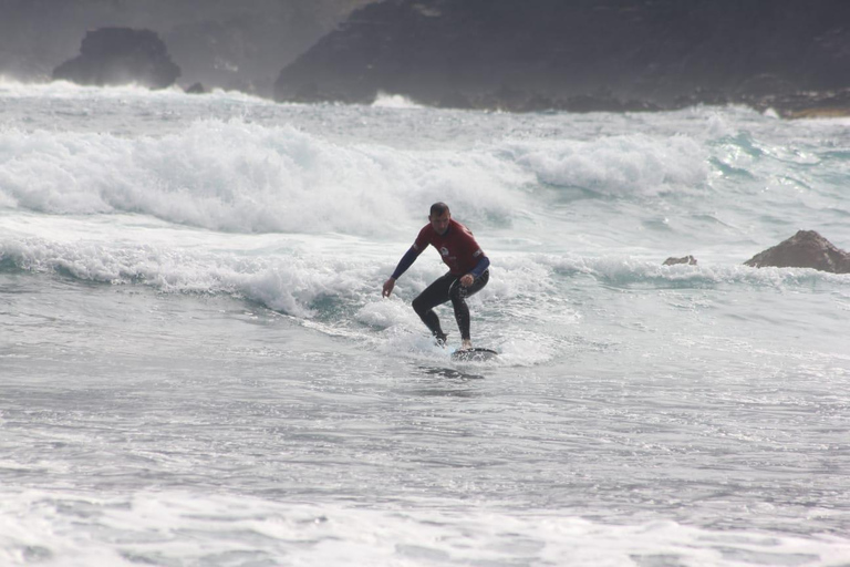 Puerto de la Cruz: Have your first surfing experience at Playa Martiánez