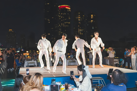 Bangkok: Carnival Party Dinner Cruise with Live Performance