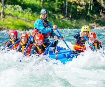 Antalya: Rafting mit Mittagessen und Zipline/ATV oder Jeep Option