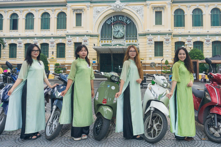 Ho Chi Minh City: Motorbike Street Food Tour - 12 Tastings