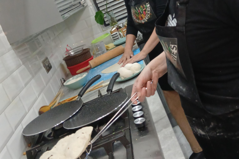 Manchester: Chapatti n Curry Cooking Class Manchester: Private Chapatti n Curry Cooking Class